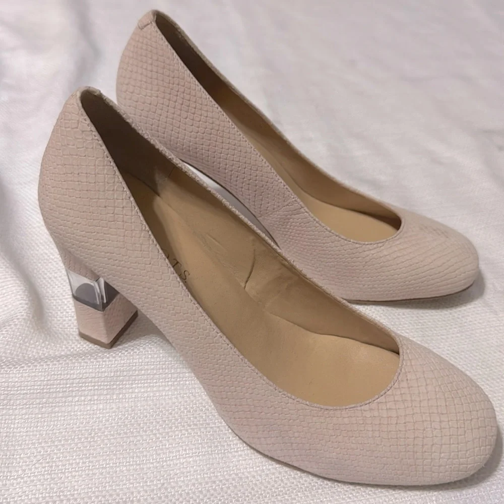 TALBOTS Pink Round Toe Lucite Block Heel Pockets 7.5